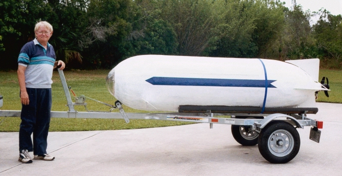 Ken Martindale's submersible, side view
