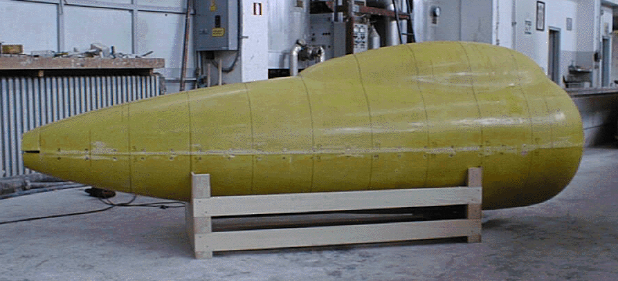 Side view of tank test model