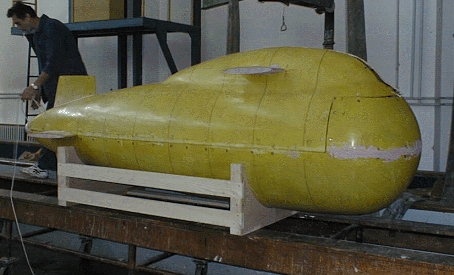 Side view of tank test model